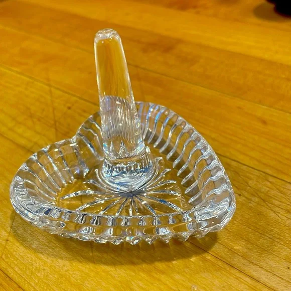 Irish crystal ring holder - Picture 1 of 1